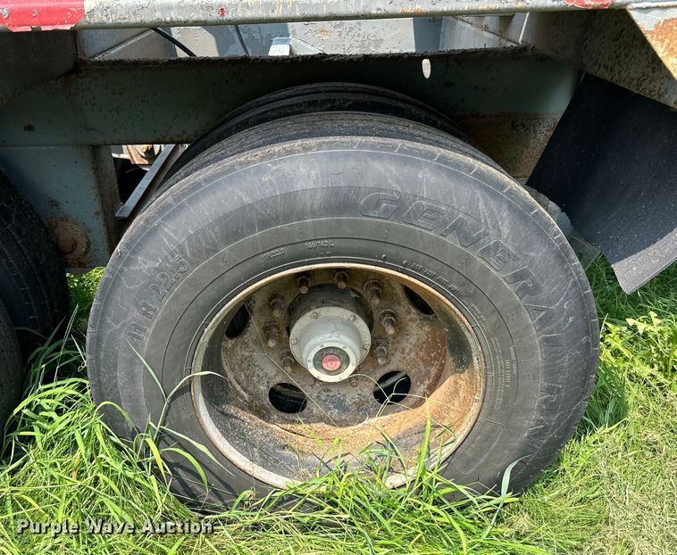 image for item DS4207 2013 Manac  bottom dump trailer