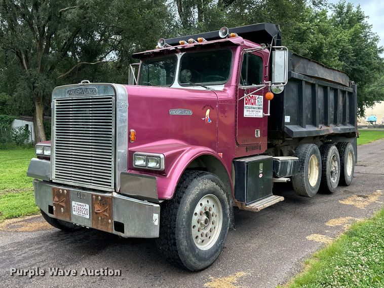 image for item DS4209 1988 Freightliner  FLC dump truck