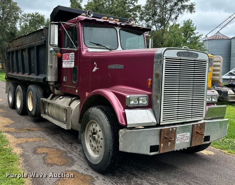 image for item DS4209 1988 Freightliner  FLC dump truck