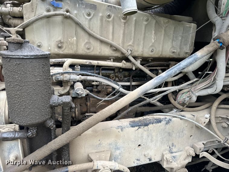 image for item DS4209 1988 Freightliner  FLC dump truck