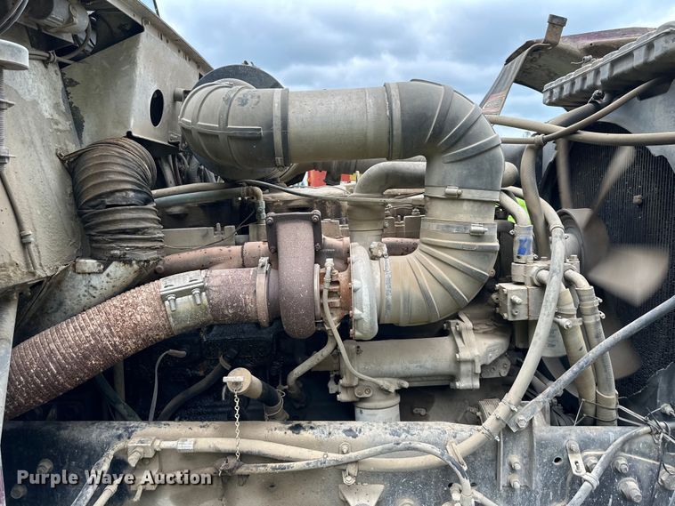 image for item DS4209 1988 Freightliner  FLC dump truck