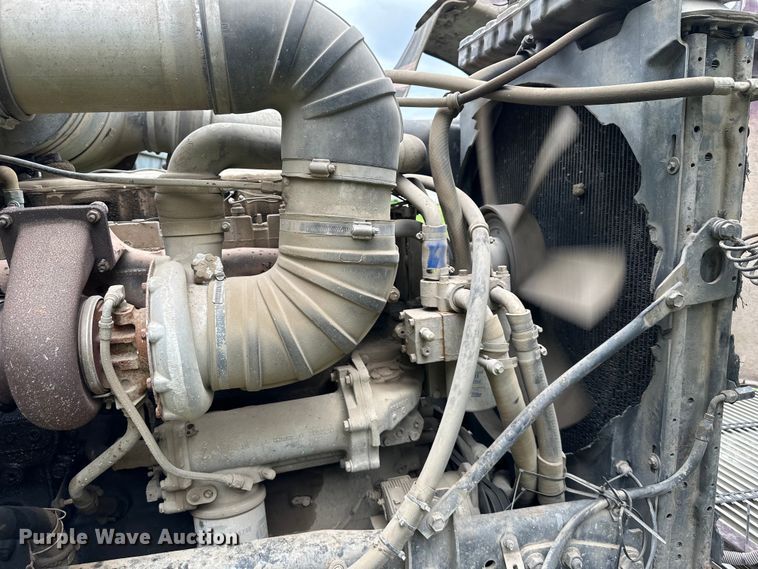 image for item DS4209 1988 Freightliner  FLC dump truck