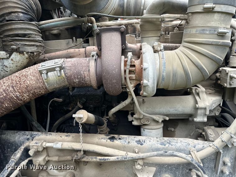 image for item DS4209 1988 Freightliner  FLC dump truck