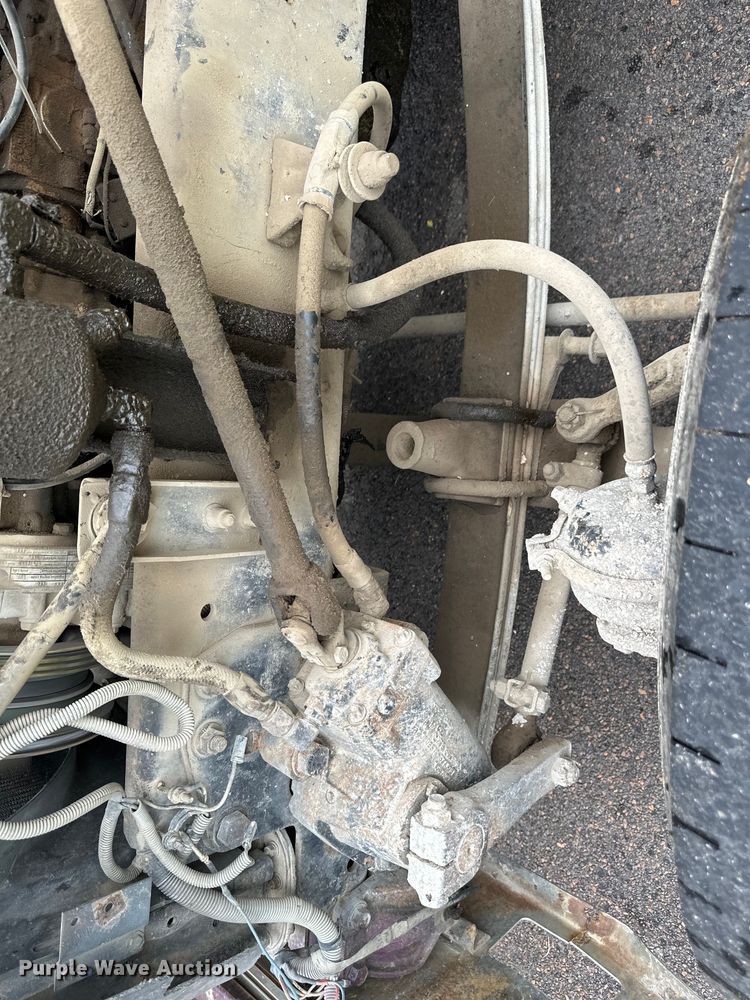 image for item DS4209 1988 Freightliner  FLC dump truck