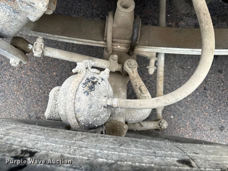 image for item DS4209 1988 Freightliner  FLC dump truck