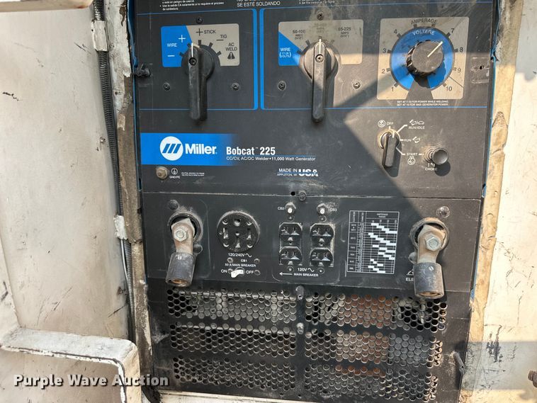 image for item DS4214 2005 Kenworth  T300 utility / service truck