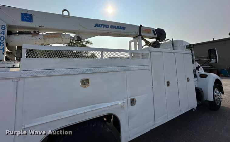 image for item DS4214 2005 Kenworth  T300 utility / service truck