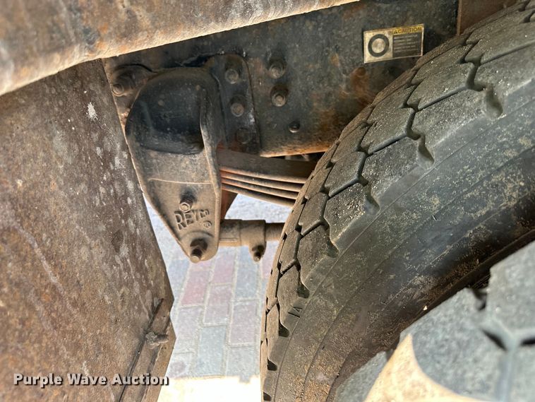 image for item DS4214 2005 Kenworth  T300 utility / service truck