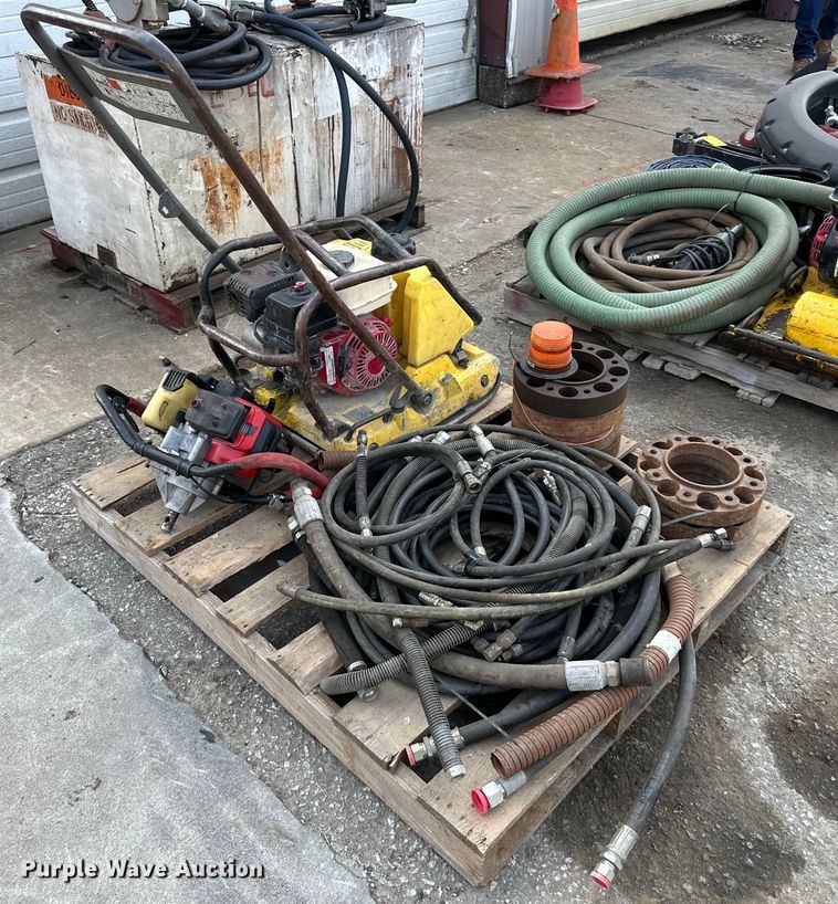 image for item DS4216 Wacker Neuson plate compactor