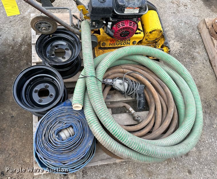 image for item DS4217 Wacker Neuson plate compactor