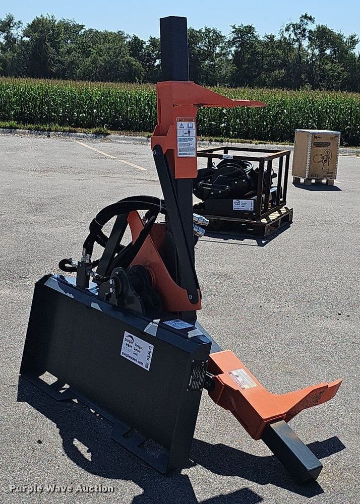 image for item DS4673 2023 Raytree Attachments RMTG70 skid steer tire grabber