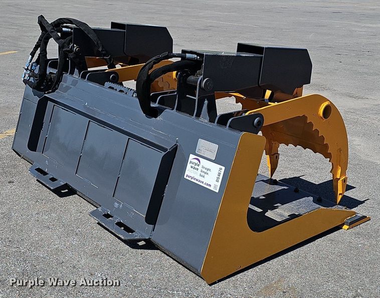 image for item DS4676 2023 Raptor Attachments SS-GRB-72-BO skid steer grapple bucket