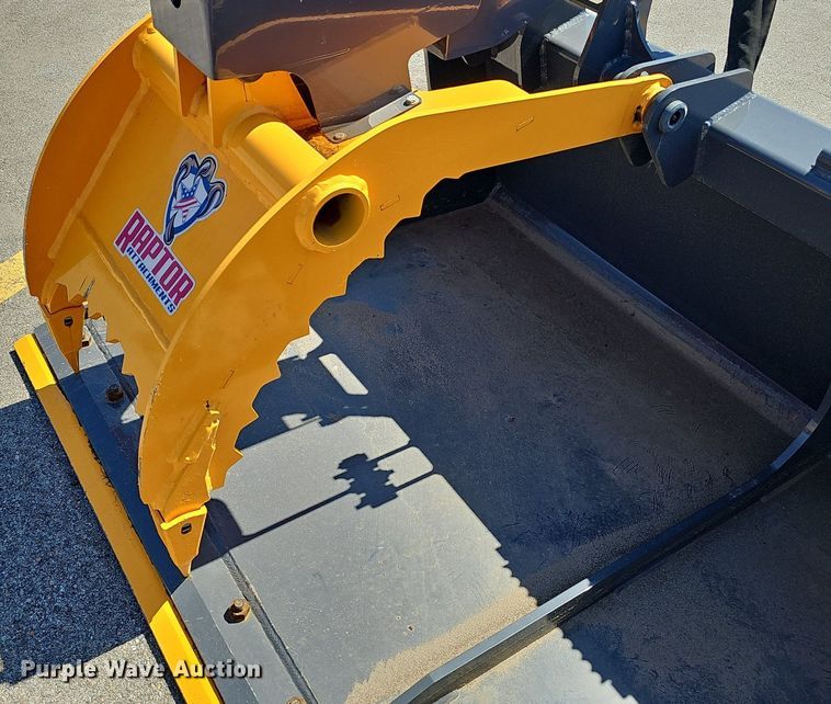 image for item DS4676 2023 Raptor Attachments SS-GRB-72-BO skid steer grapple bucket