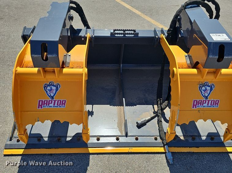 image for item DS4676 2023 Raptor Attachments SS-GRB-72-BO skid steer grapple bucket