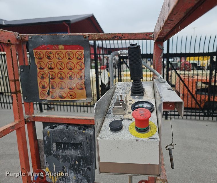 image for item DS4683 2012 Skyjack SJIII 3219 scissor lift