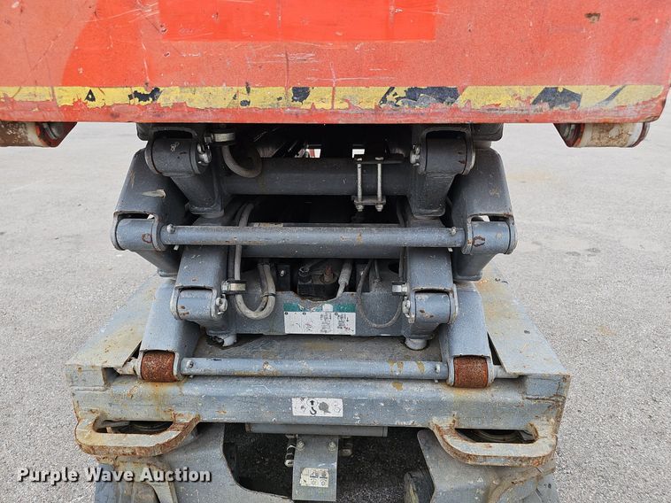 image for item DS4683 2012 Skyjack SJIII 3219 scissor lift