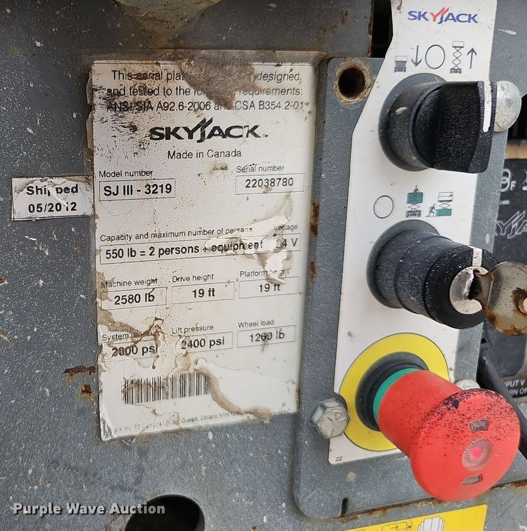 image for item DS4683 2012 Skyjack SJIII 3219 scissor lift