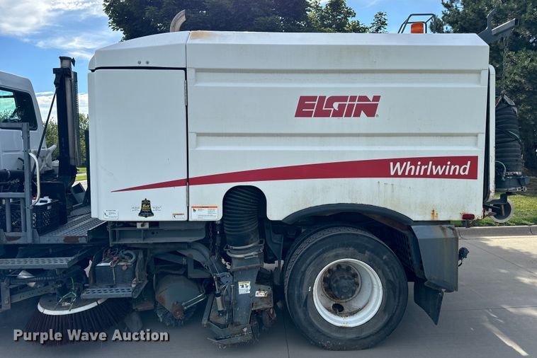 image for item DV5779 2004 Sterling  SC8000 street sweeper truck