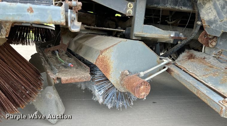 image for item DV5779 2004 Sterling  SC8000 street sweeper truck