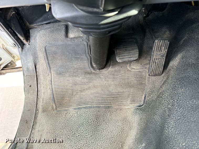 image for item DV5779 2004 Sterling  SC8000 street sweeper truck