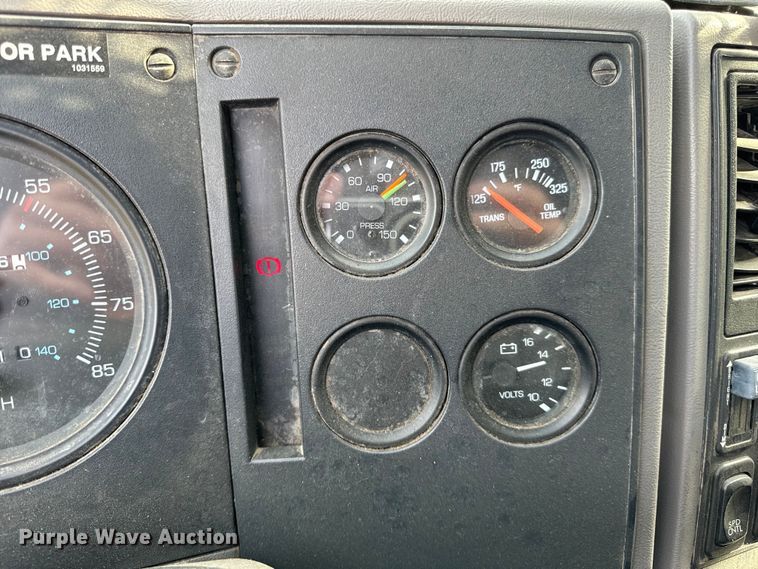 image for item DV5779 2004 Sterling  SC8000 street sweeper truck