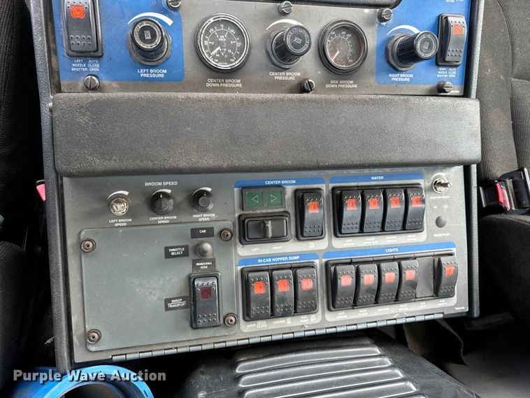 image for item DV5779 2004 Sterling  SC8000 street sweeper truck