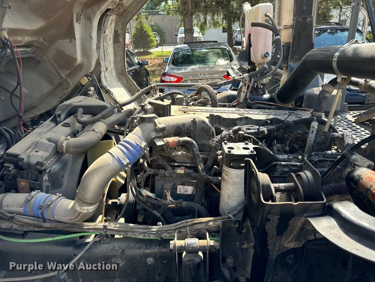 image for item DV5779 2004 Sterling  SC8000 street sweeper truck