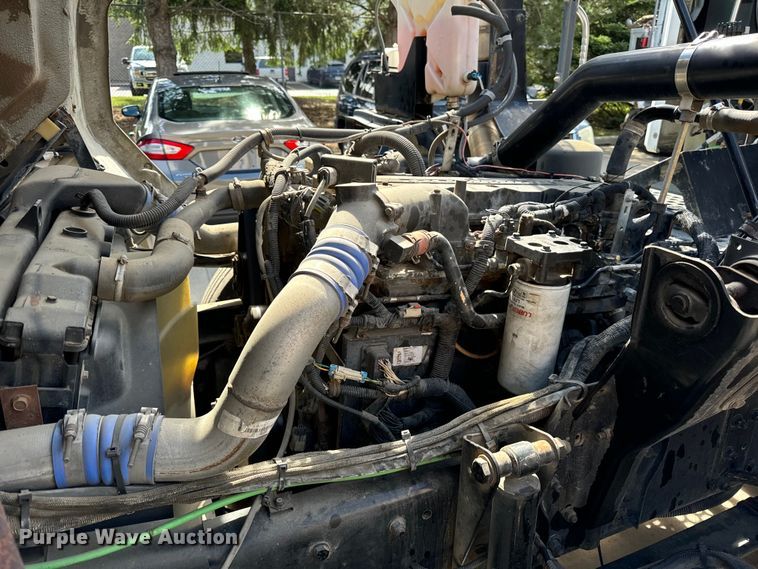 image for item DV5779 2004 Sterling  SC8000 street sweeper truck