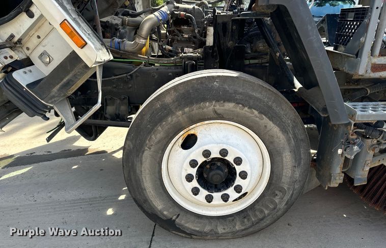 image for item DV5779 2004 Sterling  SC8000 street sweeper truck