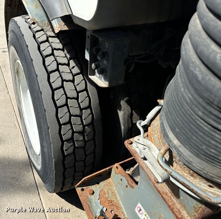 image for item DV5779 2004 Sterling  SC8000 street sweeper truck