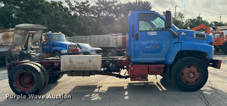 image for item DV5790 2005 Chevrolet  C8500 truck cab and chassis