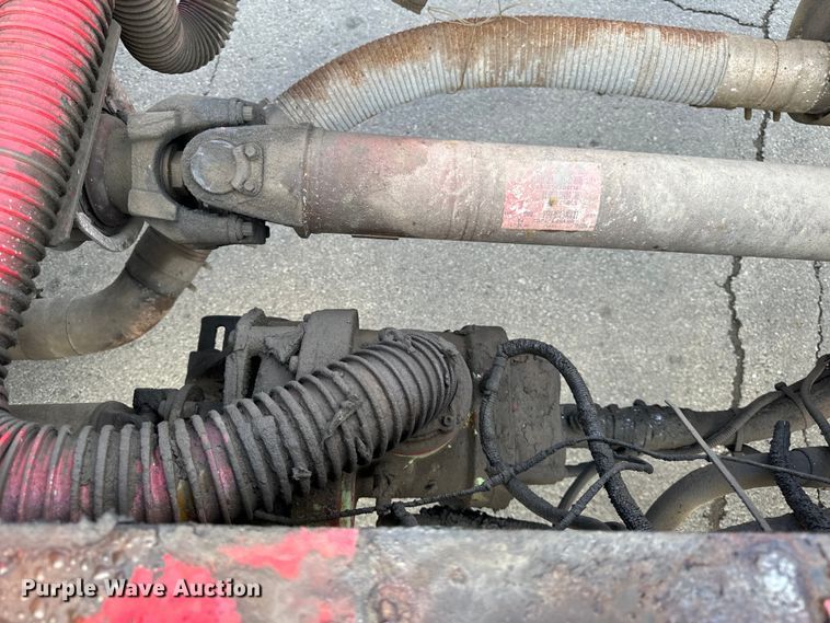 image for item DV5790 2005 Chevrolet  C8500 truck cab and chassis