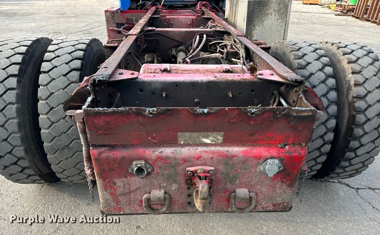 image for item DV5790 2005 Chevrolet  C8500 truck cab and chassis