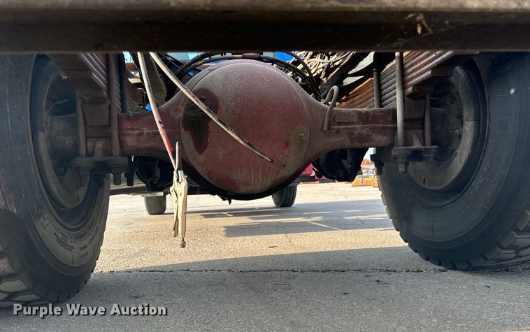 image for item DV5790 2005 Chevrolet  C8500 truck cab and chassis