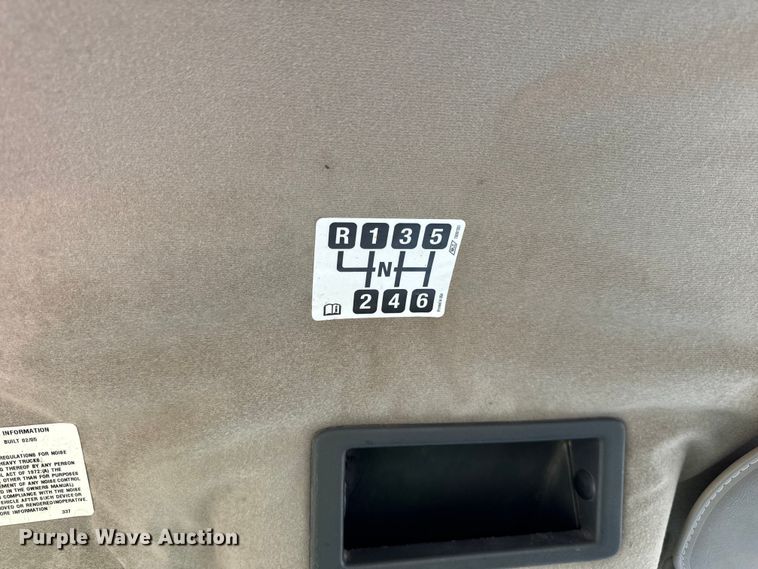 image for item DV5790 2005 Chevrolet  C8500 truck cab and chassis