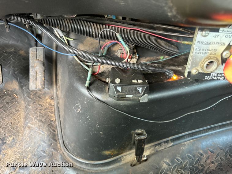 image for item DV5790 2005 Chevrolet  C8500 truck cab and chassis