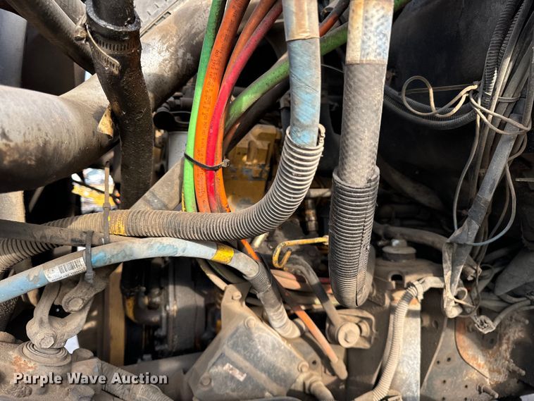 image for item DV5790 2005 Chevrolet  C8500 truck cab and chassis