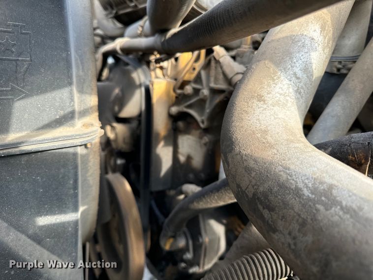 image for item DV5790 2005 Chevrolet  C8500 truck cab and chassis