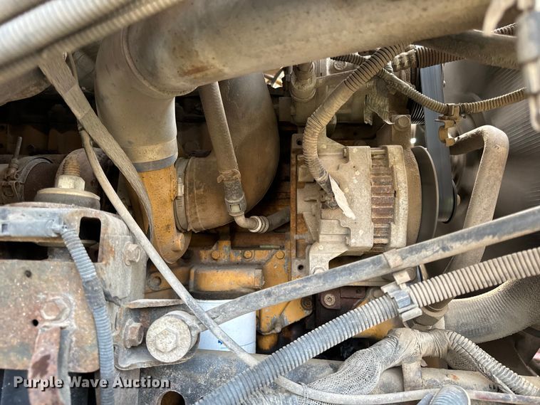 image for item DV5790 2005 Chevrolet  C8500 truck cab and chassis