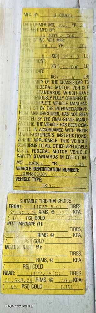 image for item DV5790 2005 Chevrolet  C8500 truck cab and chassis