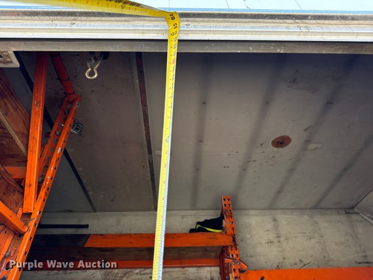 image for item DV5802 2000 Mack  RD690P box truck