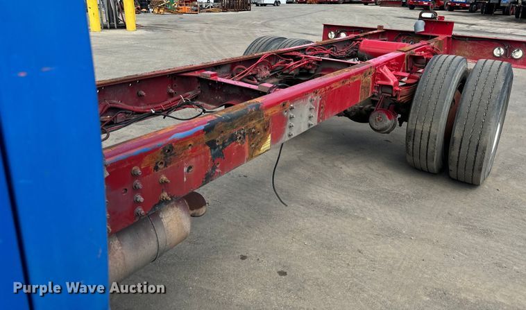 image for item DV5803 2005 Chevrolet  C8500 truck cab and chassis