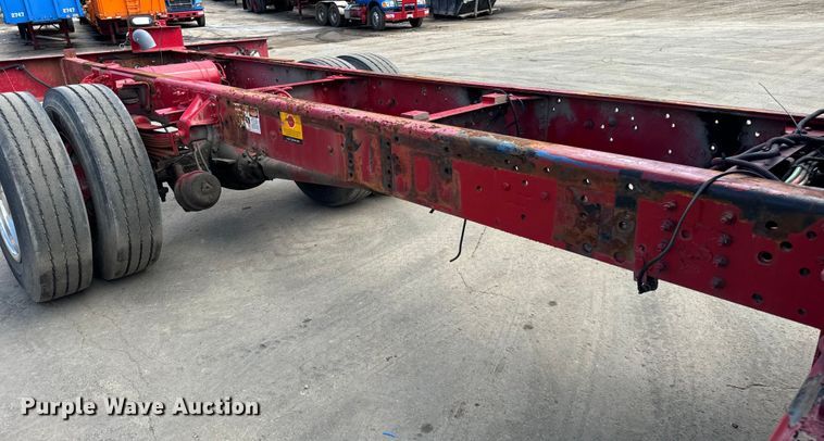 image for item DV5803 2005 Chevrolet  C8500 truck cab and chassis