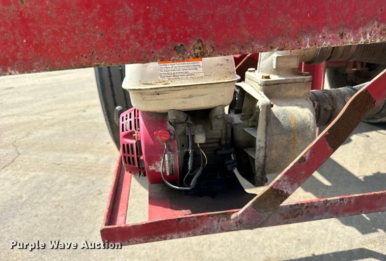 image for item DV5803 2005 Chevrolet  C8500 truck cab and chassis