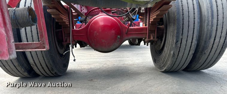 image for item DV5803 2005 Chevrolet  C8500 truck cab and chassis