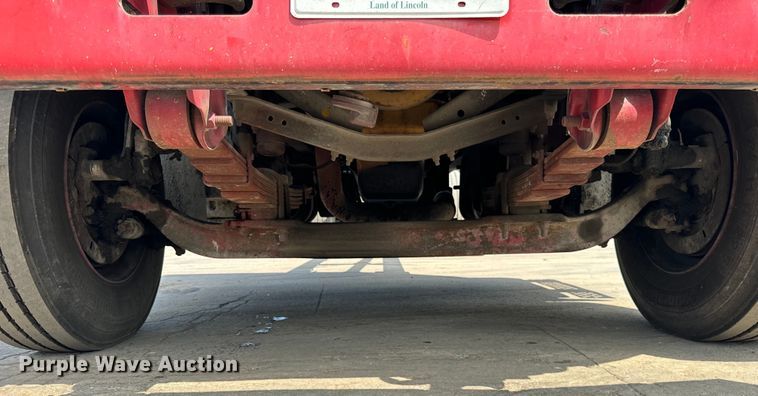 image for item DV5803 2005 Chevrolet  C8500 truck cab and chassis