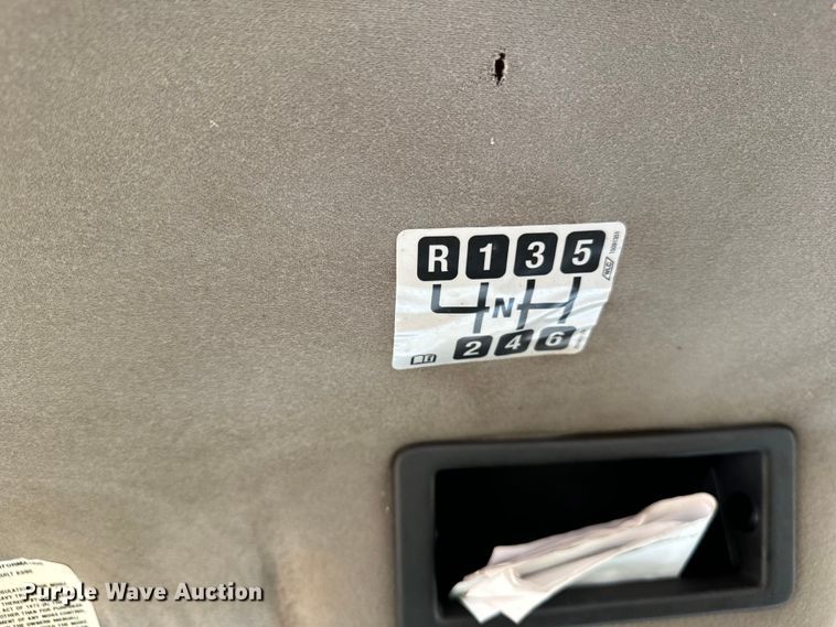 image for item DV5803 2005 Chevrolet  C8500 truck cab and chassis