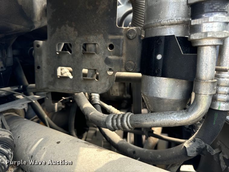 image for item DV5803 2005 Chevrolet  C8500 truck cab and chassis