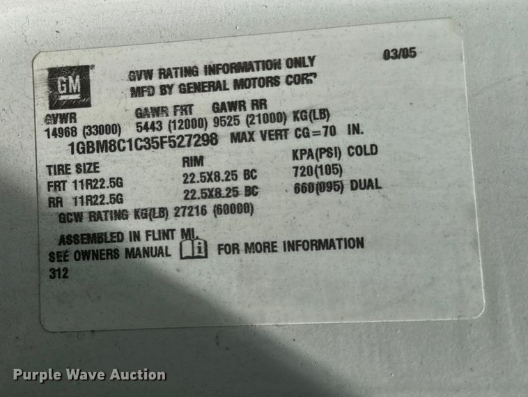 image for item DV5803 2005 Chevrolet  C8500 truck cab and chassis