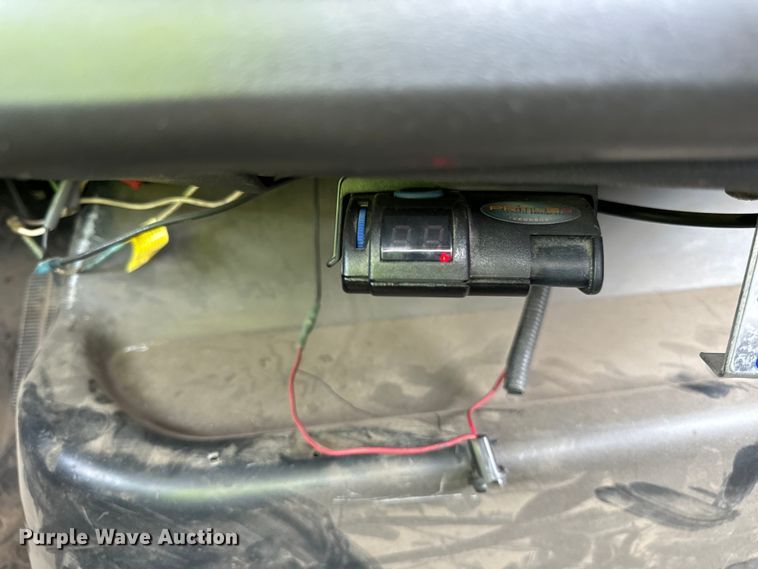 image for item DV5806 2005 Chevrolet  C8500 truck cab and chassis